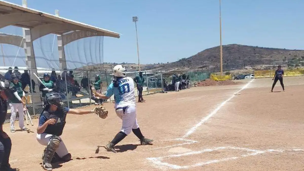 Aspecto de la serie final de la Liga de Softbol Femenil Parral